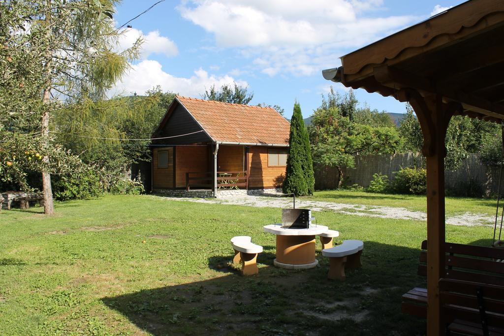 & Kemp Szilvasvarad